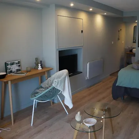A L'oree Du Bois - D'hotes Bed & Breakfast Hostun